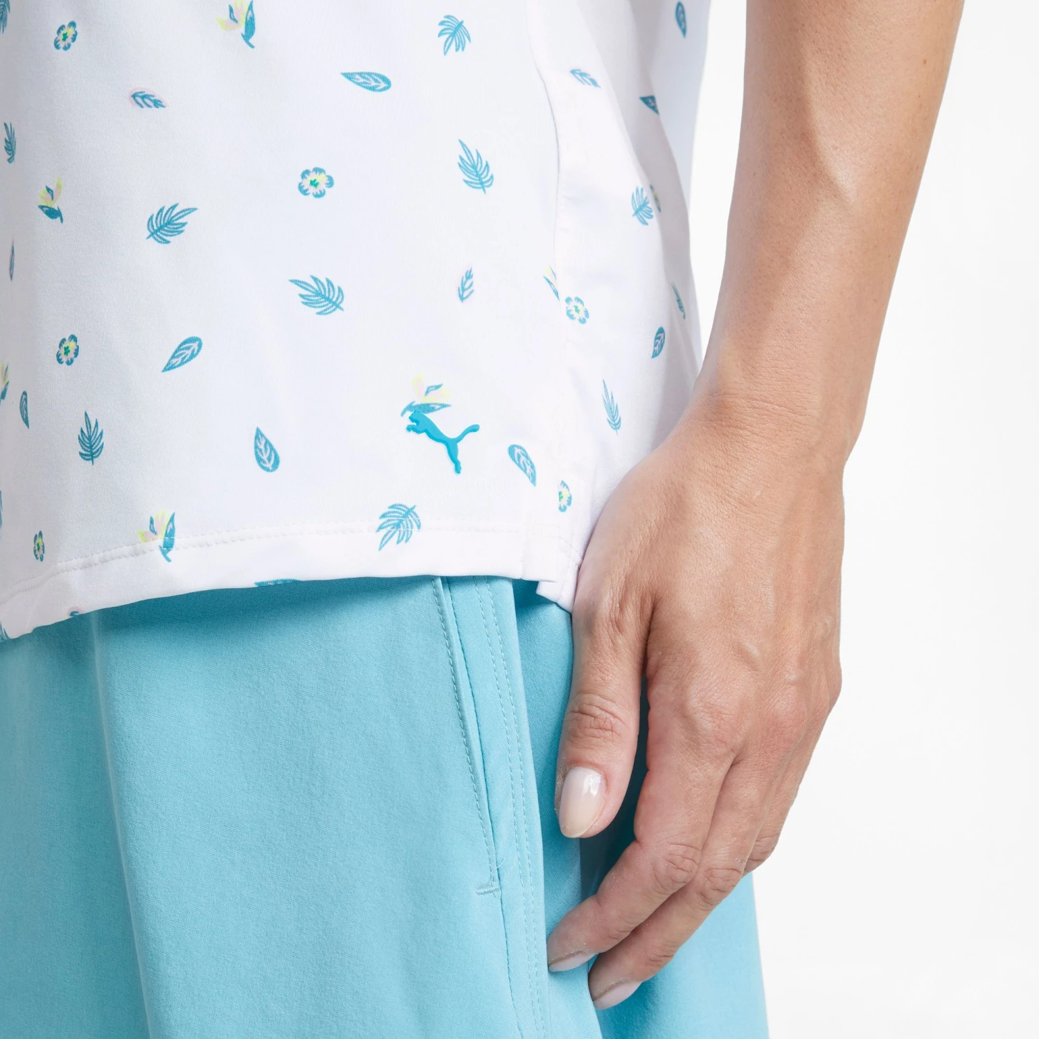 PUMA Women's MATTR Tropics Golf Polo Shirt Bright White/porcelain 5 PUMA Women's MATTR Tropics Golf Polo Shirt Bright White/porcelain - Image 3